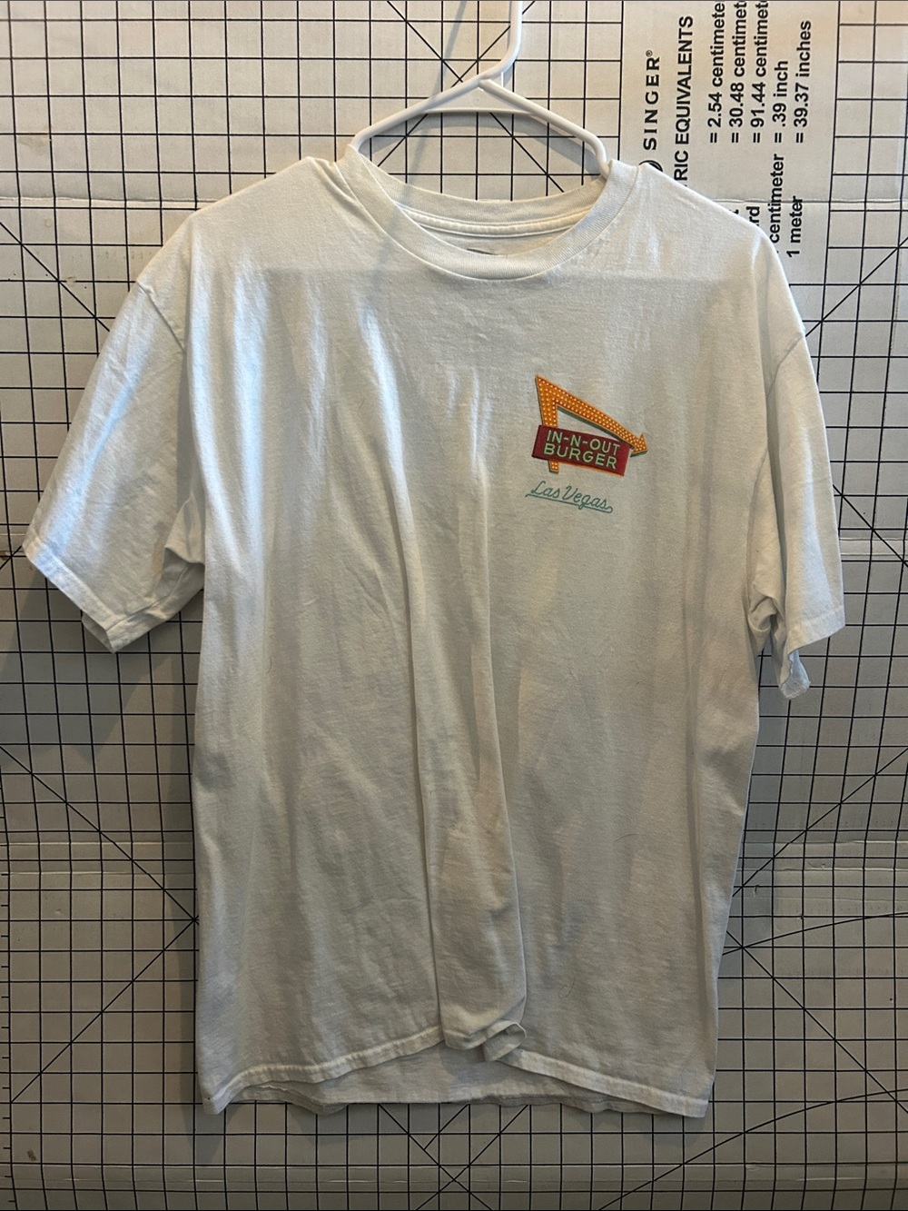 Las Vegas White Graphic Tee - Men's Short Sleeve